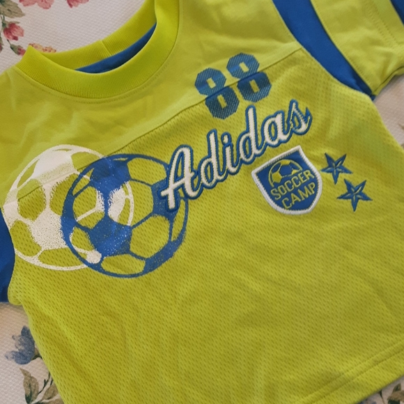 size 12M baby boys Adidas soccer shirts - Picture 3 of 6